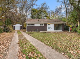 869 Starwick Dr, Ann Arbor, MI 48105