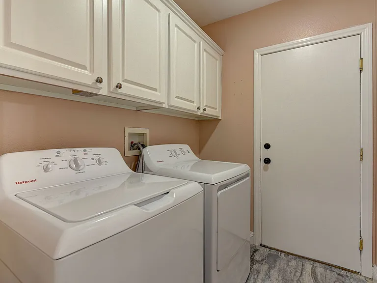 5862 Bluthe Bridge Ave — Photo 16