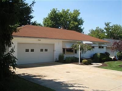 2nd image of 7488 Skylark Dr