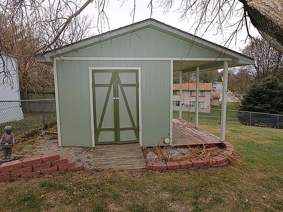 Huge Shed with Porch