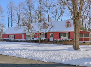 470 Cascade Dr, Fairfield, CT 06825