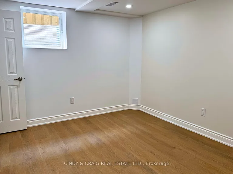 2 Huntington Cres #BASEMENT — Photo 6