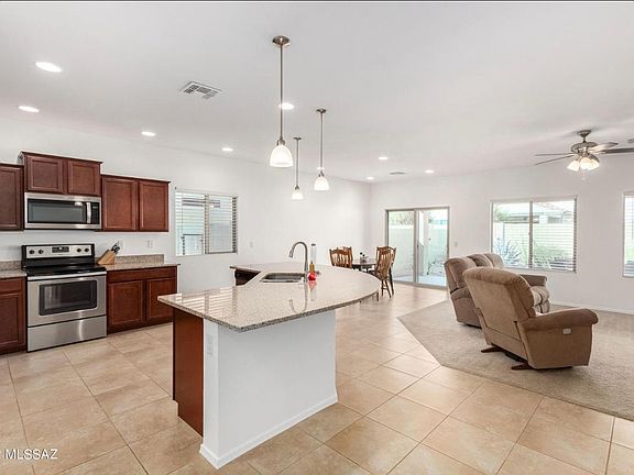 3rd image of 21396 E Prospector Pl