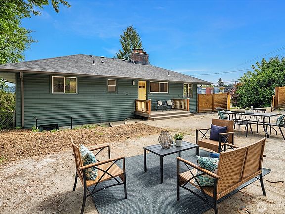 3rd image of 9275 Renton Avenue S