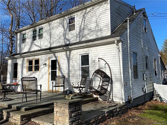 2nd image of 166 North Dr