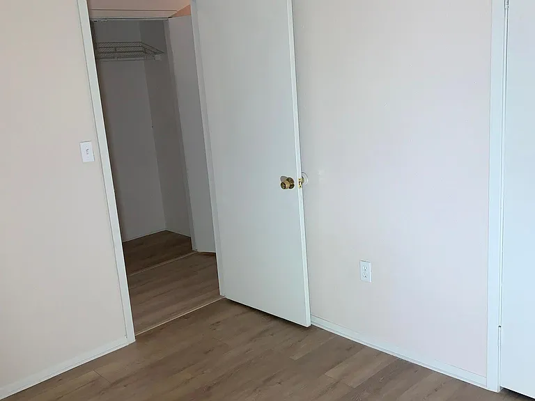 618 Reppert St #7 — Photo 6