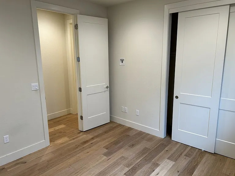 3904 Park Gardens Dr — Photo 17