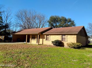 306 Julianne Dr, Indianola, MS 38751