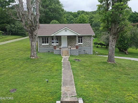 3rd image of 231 Galloway Dr