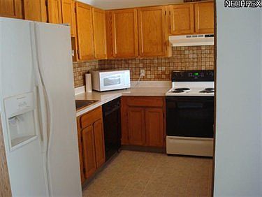 4th image of 1480 Cedarwood Dr APT A