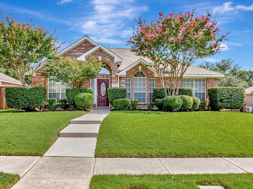 1st image of 7713 Glenoaks Dr