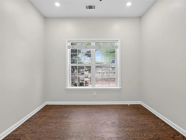 28 Stonehenge Ct — Photo 24