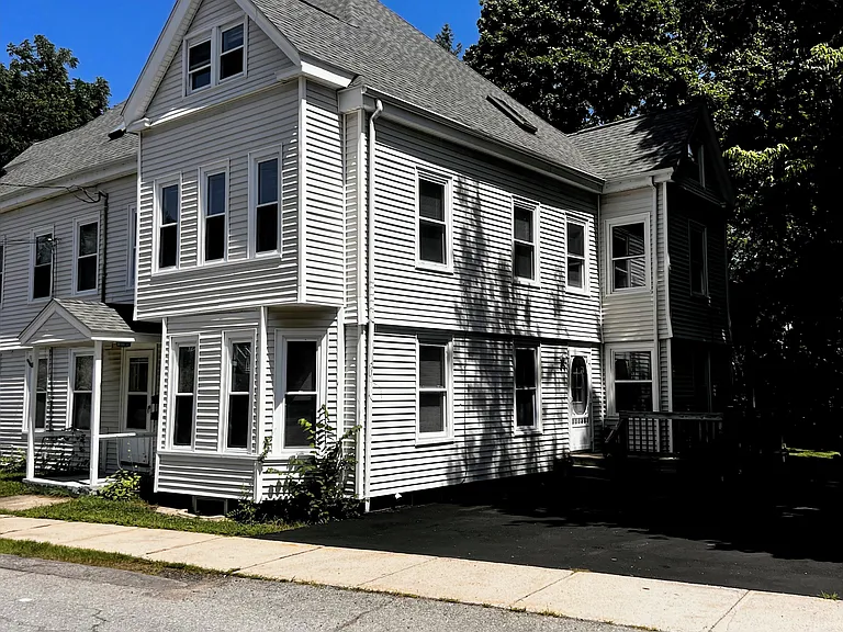 1 Madison St #B — Photo 2