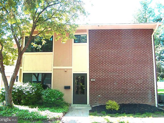 2nd image of 1048 Brinker Dr