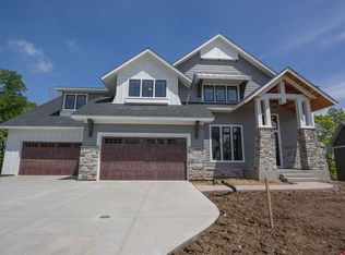 736 Woodland Hill Ct, Medina, MN 55340