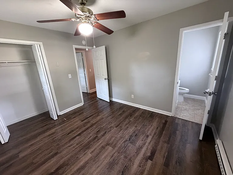 Elliott Dr — Photo 12