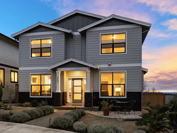 1063 SW Dottie Ct, Troutdale, OR 97060