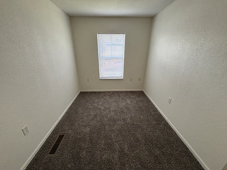 Turtle Hill Townhomes — Photo 18