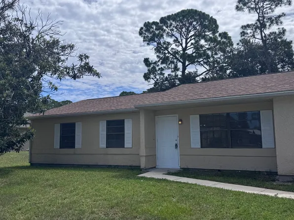 1257 Lamplighter Dr NW, Palm Bay, FL 32907