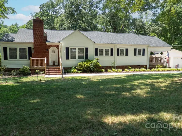 1327 Mount Ulla Hwy, Mooresville, NC 28115