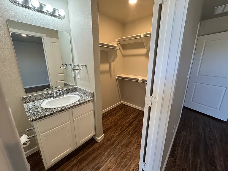 3411 Tiffin Ave — Photo 21