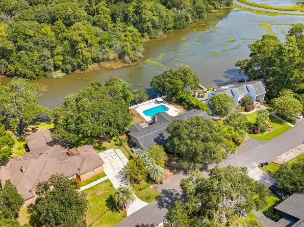33 Town Creek Dr, Charleston, SC 29407
