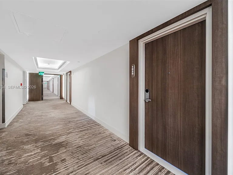 2301 Collins Ave #1030 — Photo 23