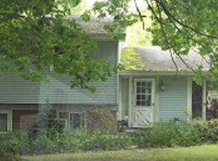 1174 Atwater Rd, Madison, OH 44057