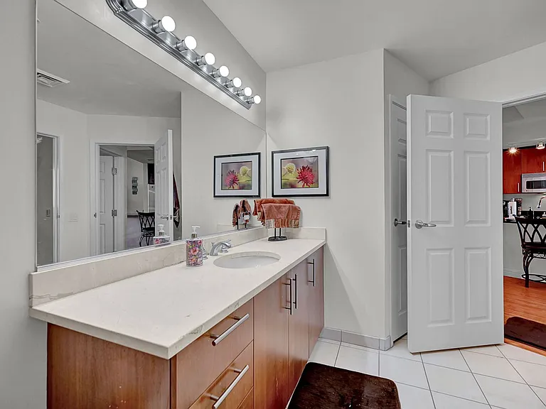 200 W Sahara Ave #811 — Photo 24
