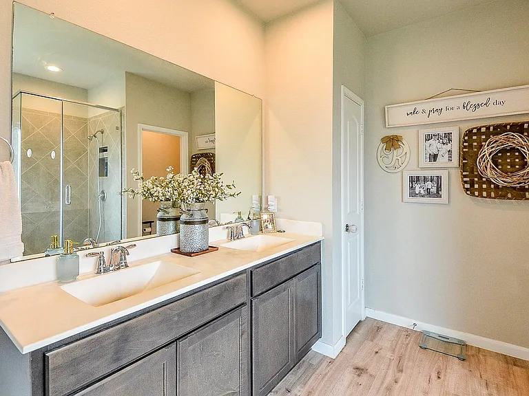 10217 Shore Acres Ln — Photo 11