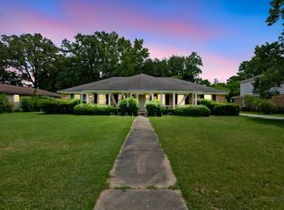 1211 Vendome Dr W, Mobile, AL 36609