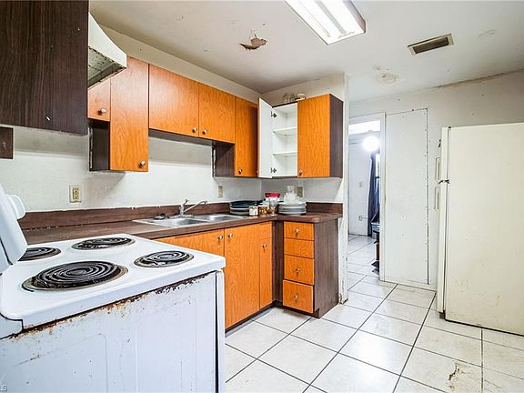 5th image of 1543 Billie ST