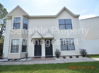 2302 Maki Rd APT 2, Plant City, FL 33563