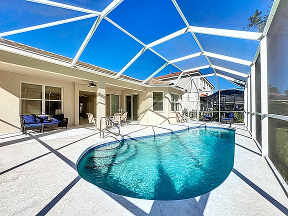 4th image of 4874 Sabal Lake Cir