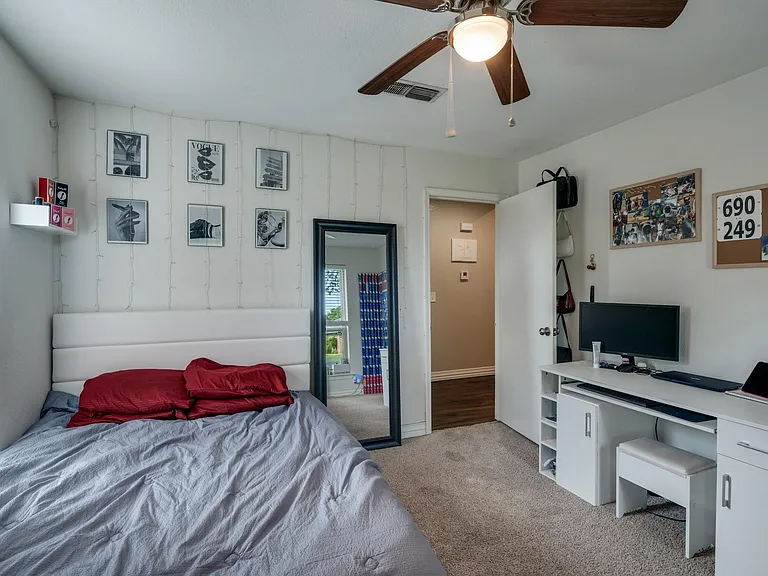303 Chris Dr — Photo 18