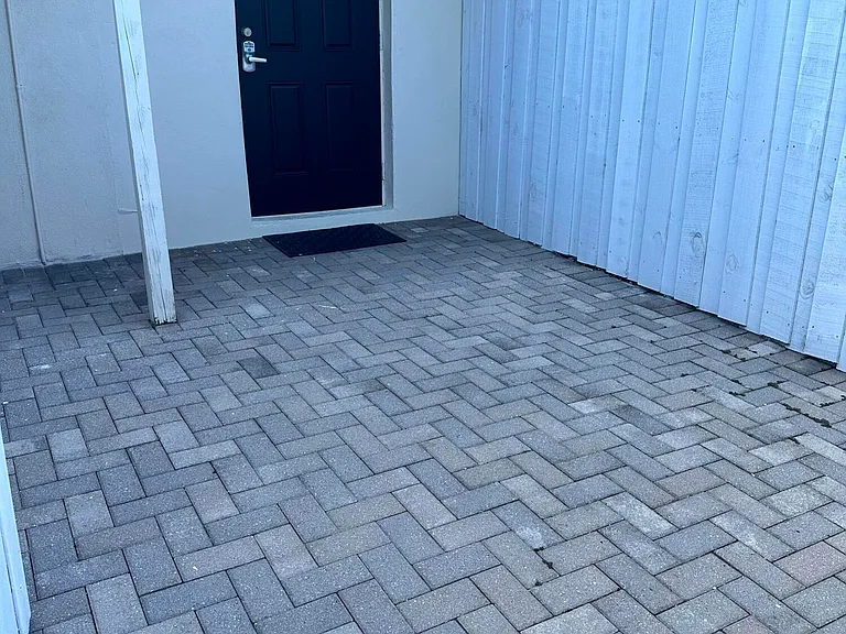1501 NE 7th Ave #1 — Photo 11