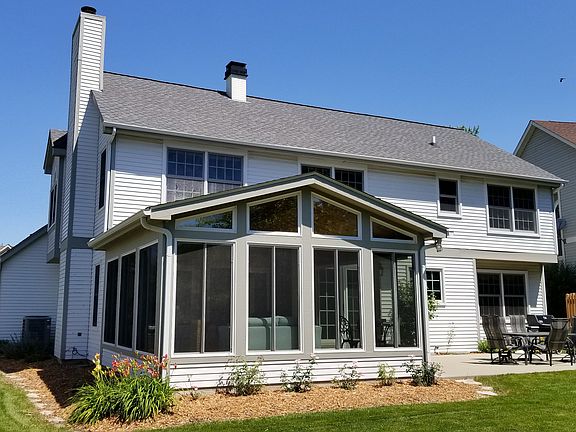 3rd image of 331 Wentworth Ln