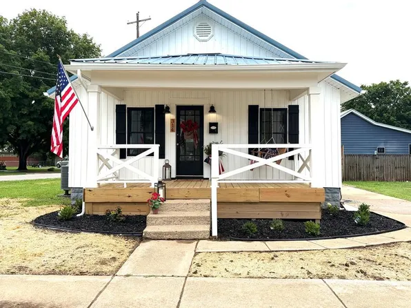 314 Maplewood Ave, Waverly, OH 45690
