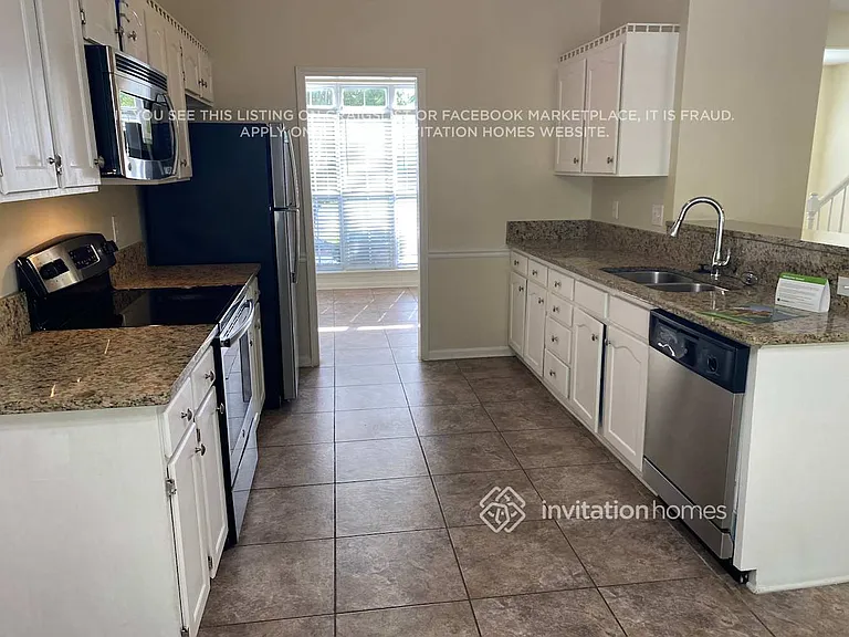5704 Burning Ridge Dr — Photo 3