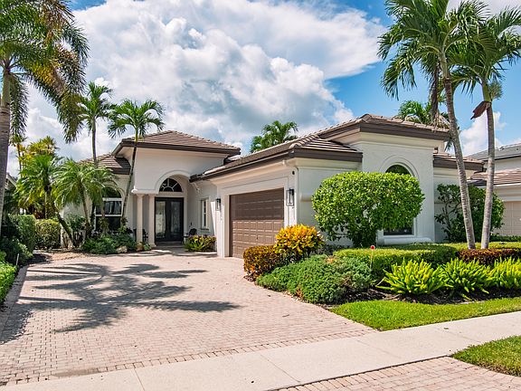 2nd image of 7959 Villa D Este Way