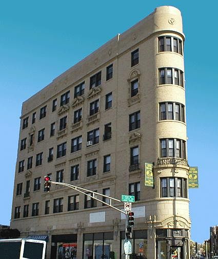 1st image of 1159 W Diversey Pkwy #407