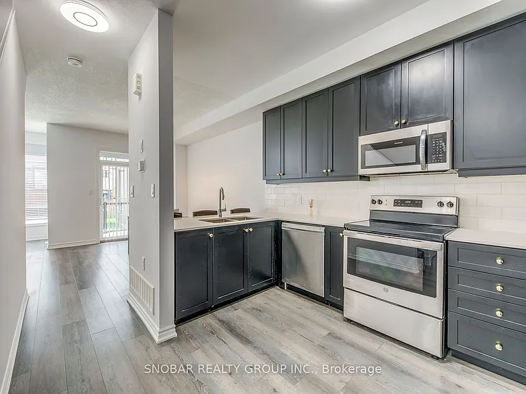 5000 Connor Dr #30 — Photo 4