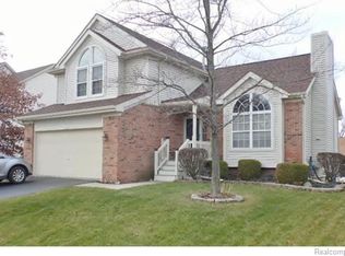 427 Court Ln, Howell, MI 48843