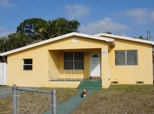 1121 Sesame St, Opa Locka, FL 33054