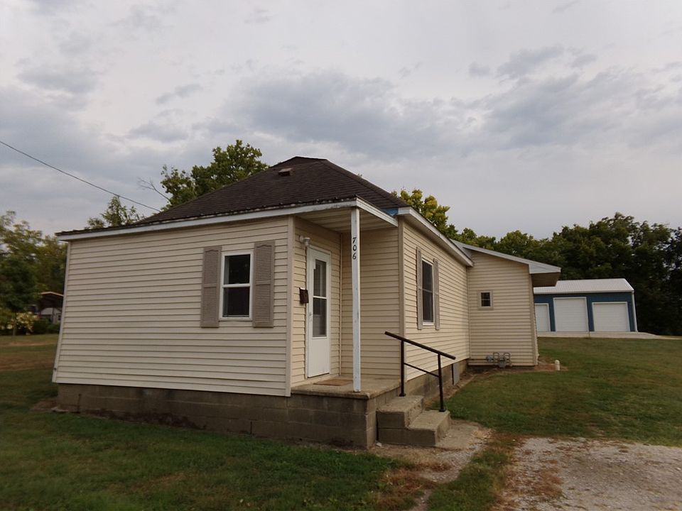 2nd image of 706 S 10th St