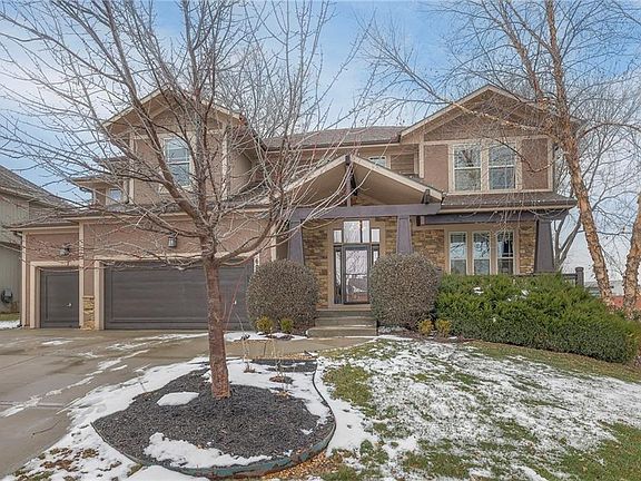 2nd image of 6003 Hilltop Dr