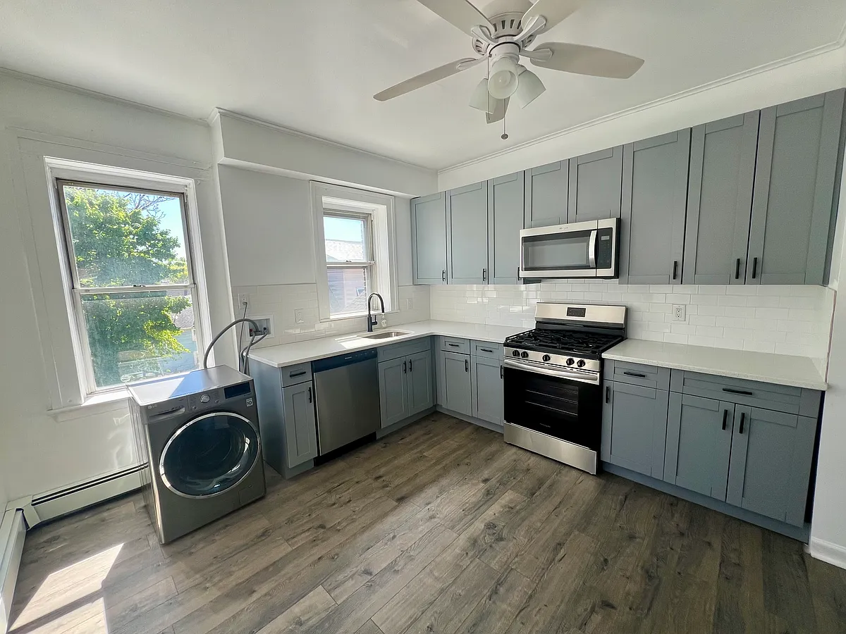Building Photo - 542 Valley Brook Ave #3