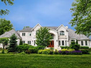 102 Indian Trail Rd, Oak Brook, IL 60523