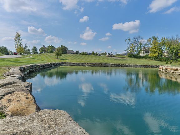 3rd image of 17513 Shakes Creek Dr