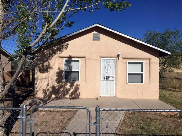 312 S 2nd St, Belen, NM 87002